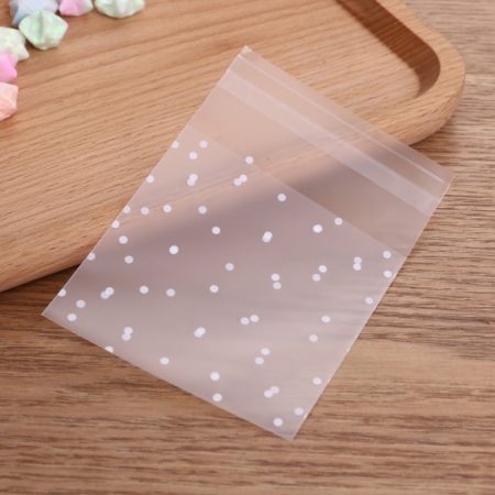 100pcs / Pack Plastic Transparent Cellophane Bags Polka Dot Candy Cookie Gift Bag with DIY Self Adhesive Pouch Celofan Bags for Party, 7x7cm, 8x10cm, 10x15cm